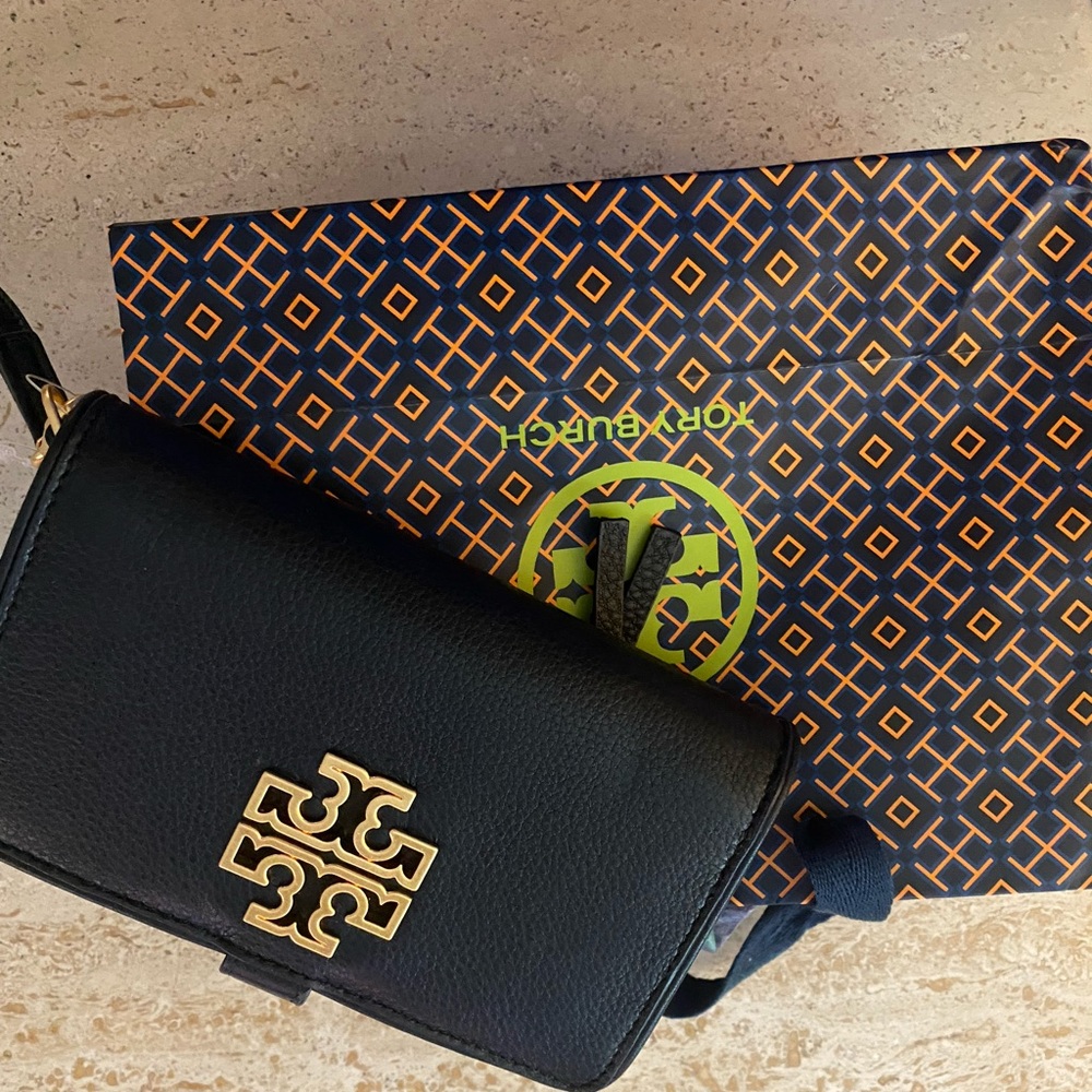 Tory Burch Britton Smart Phone Wallet